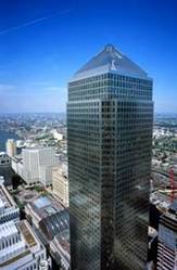 Canary Wharf Serviced Office Space to Rent from £400 per desk