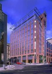 Serviced Office Space in Central Glasgow to rent from £400 per desk